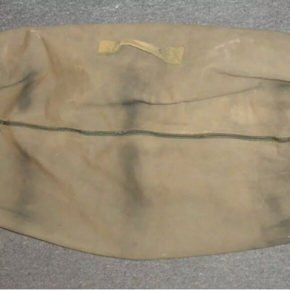 VINTAGE 1985 FRENCH FRANCE LARGE GREEN DUFFLE BAG COMMANDO SCHOOL ISSUE LD 4355 - Picture 1 of 13